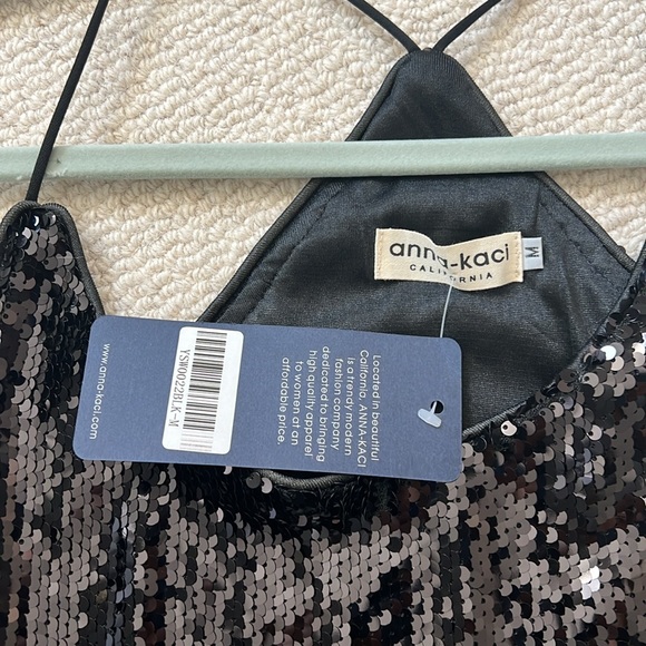 Anna-Kaci Shimmering Spaghetti Strap Tank Black Sequin Size Medium NWT‎ - Picture 2 of 6